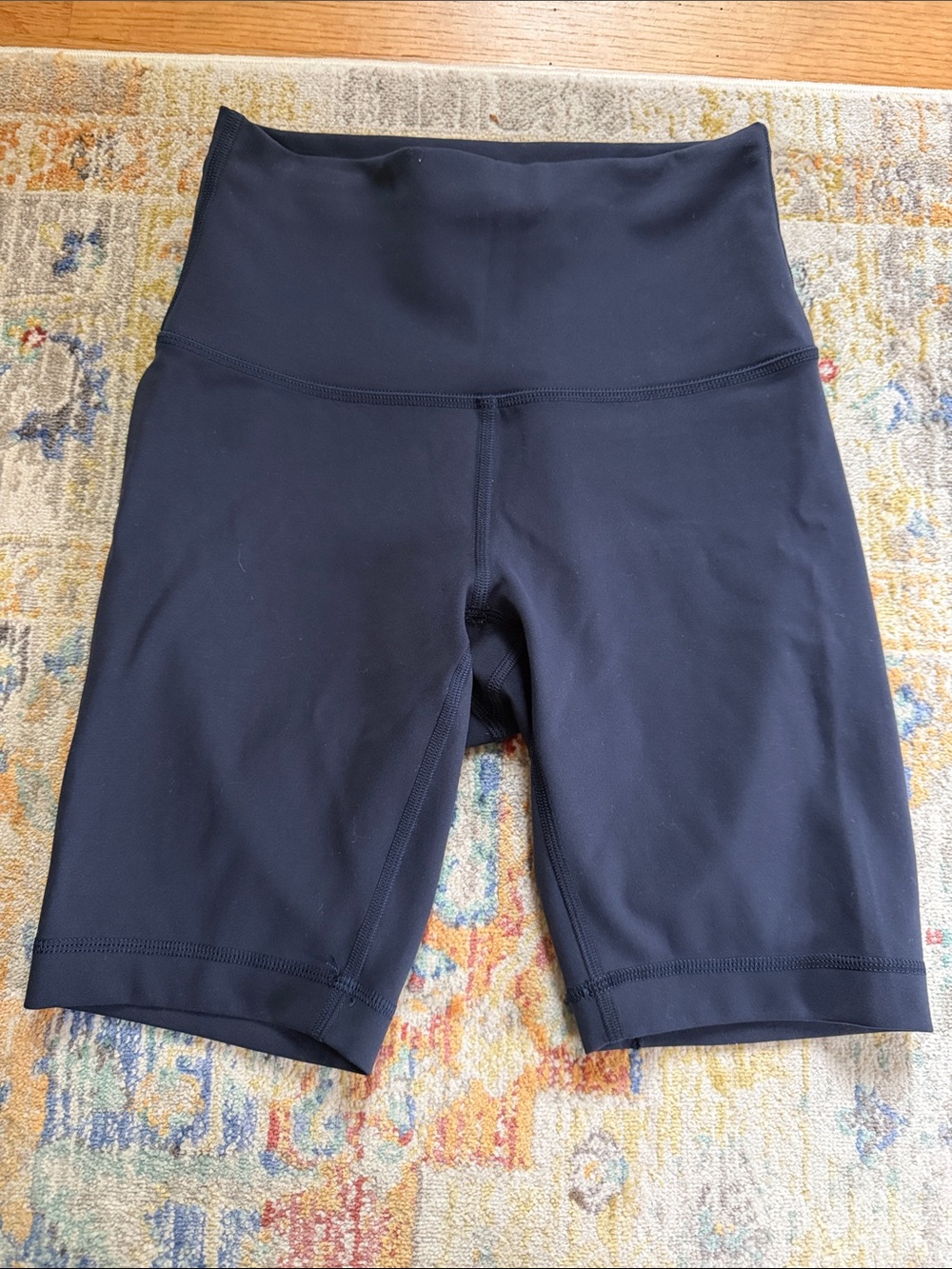 lululemon navy Wunder Train bike shorts 8inch